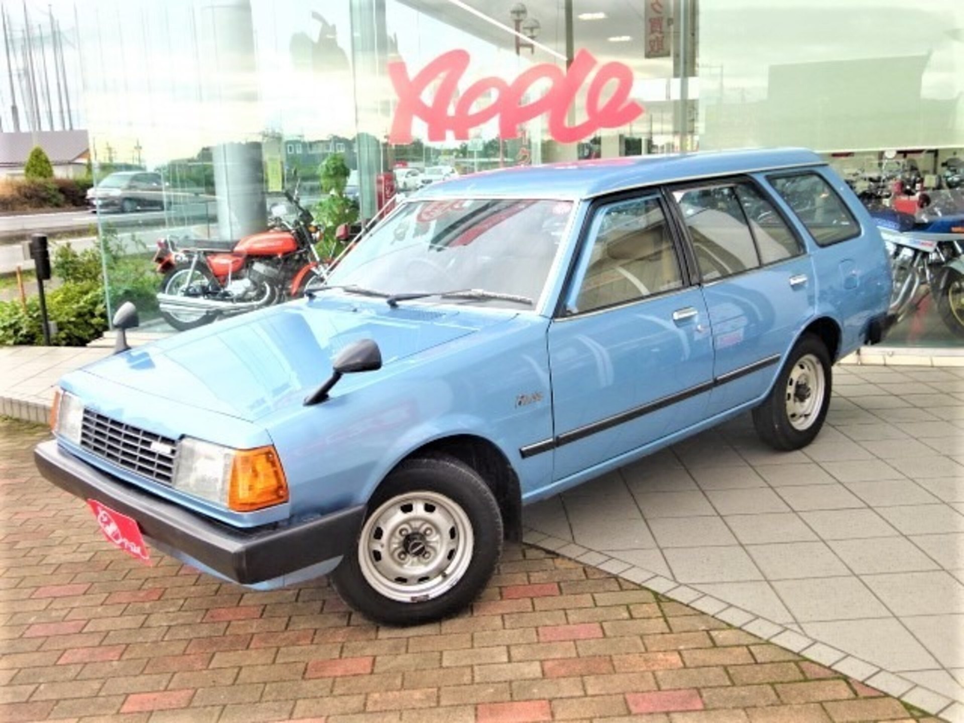 Familia Van Supercustom 5mt km マツダ ファミリアバンスーパーカスタム ライトブルーメタリック 車両本体価格 79 8万円 Jdm 中古車紹介 Introducing Of Jdm Used Car