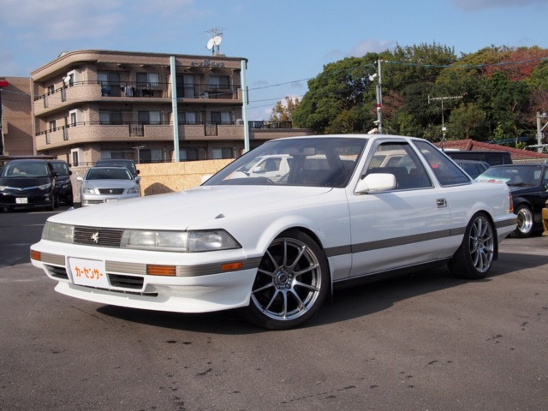 Soarer 2 0gt 5mt km トヨタ ソアラ2 0 Gt 5mt 車高調 軽フラ マフラー キーレス ホワイト 車両本体価格 6 0万円 Jdm 中古車紹介 Introducing Of Jdm Used Car