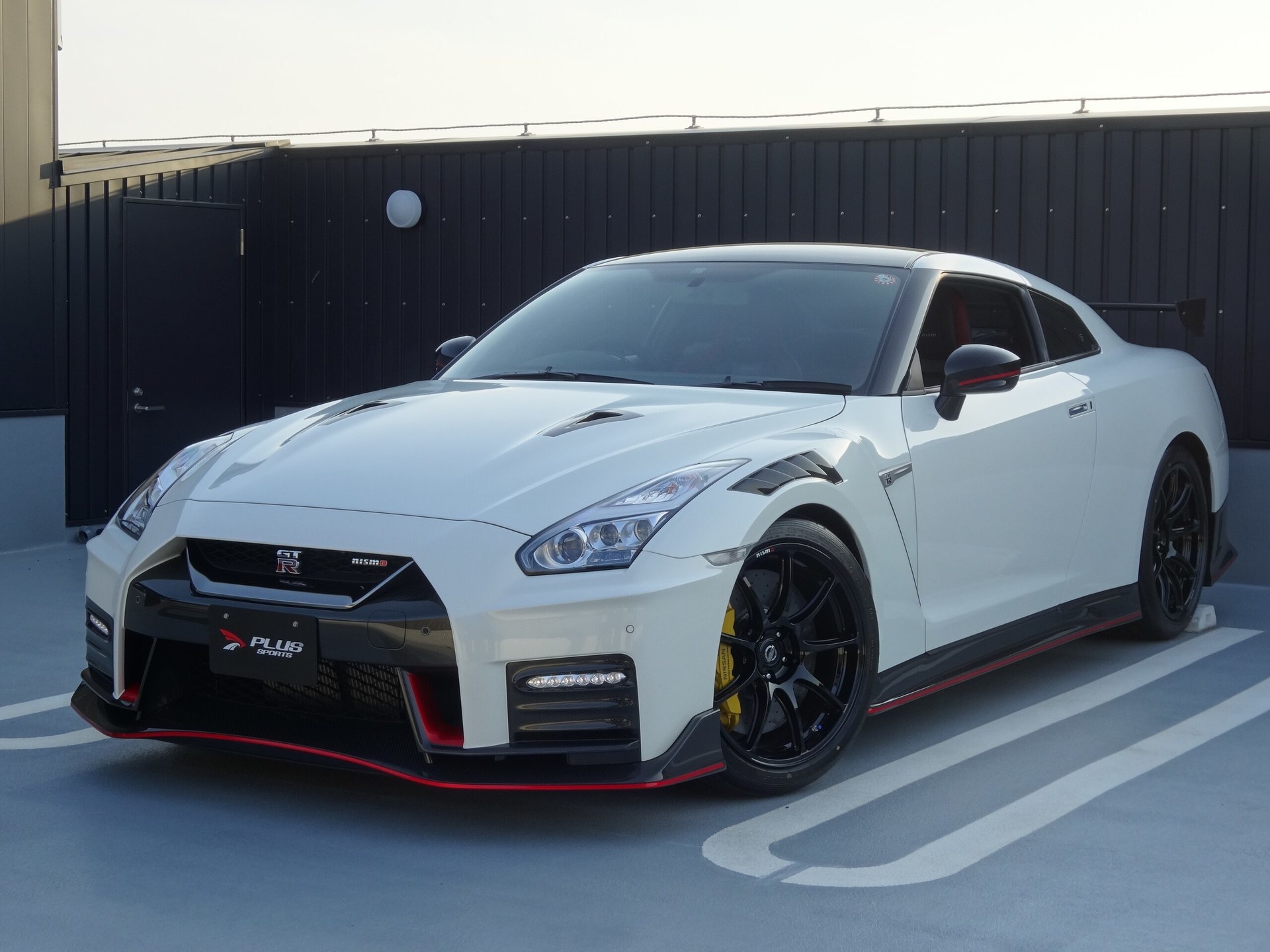 R35 Gt R Nismo 6dct Registered Not Used Car 66km 日産 Gt R3 8 Nismo 4wd My 登録済み未使用車 ブリリアントホワイトパール 車両本体価格 2600 0万円 Jdm 中古車紹介 Introducing Of Jdm Used Car