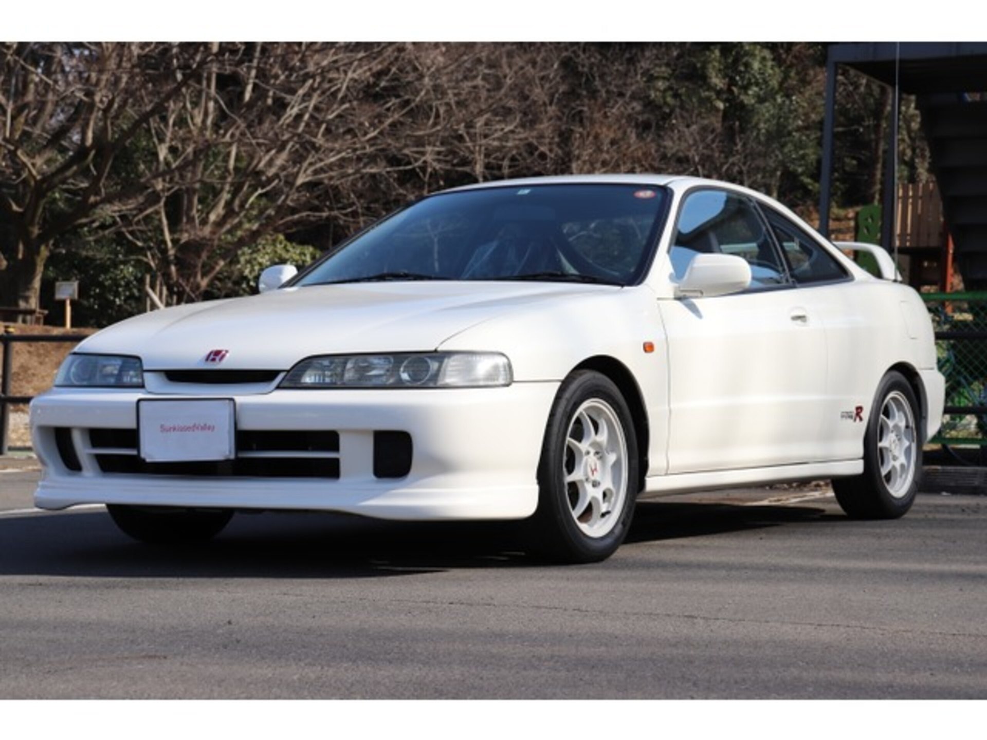 Integra Type R 5mt km ホンダ インテグラタイプr1 8 ホンダ整備記録簿13枚タイベル交換 ホワイト 車両本体価格 8 9万円 Jdm 中古車紹介 Introducing Of Jdm Used Car